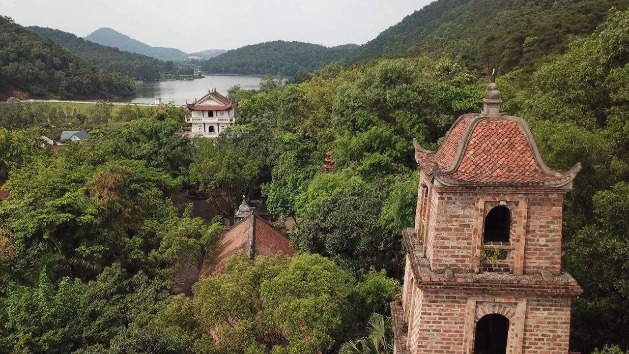 Bicycle Ride Hanoi Thanh Chuong Viet Palace 1 Day